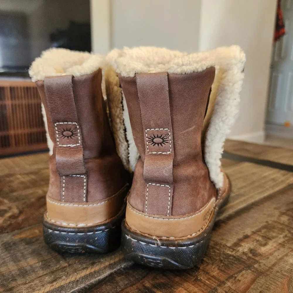UGG australia 5587
